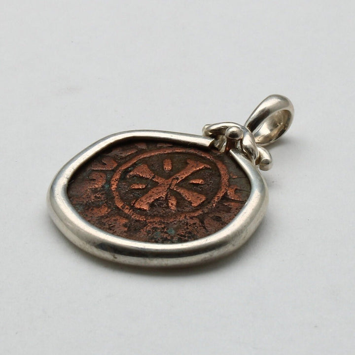 Silver Pendant, Kardez Levon III Coin, 00227
